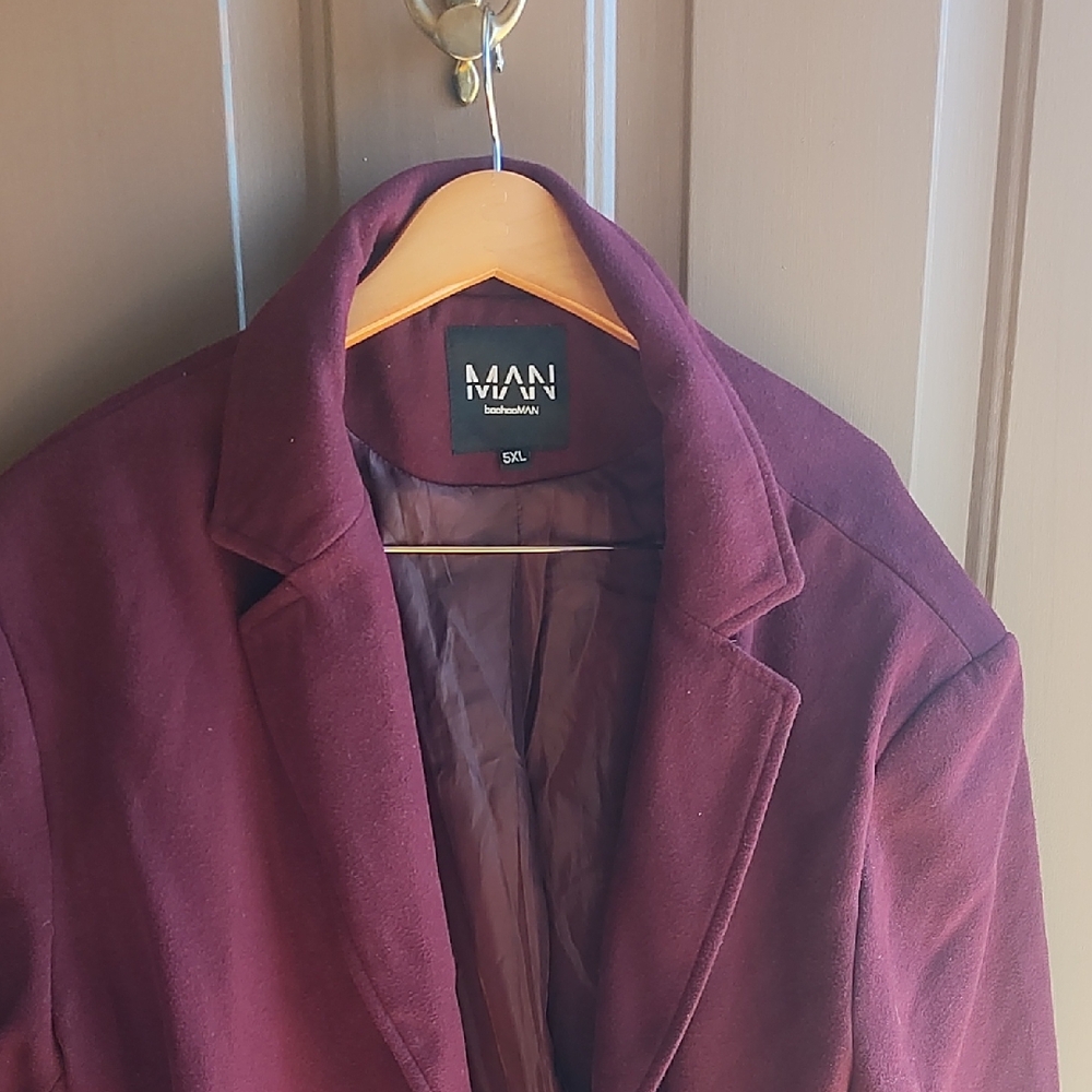 Elegant Burgundy Blazer by MAN